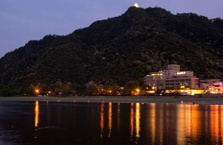 海が見える部屋もあります。